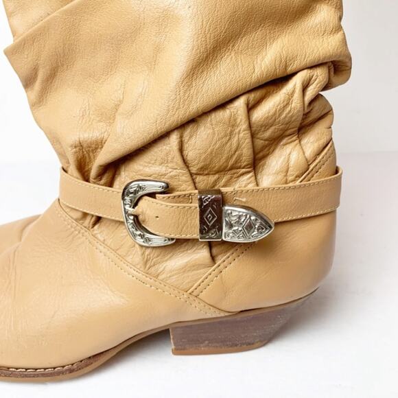 Vintage Camel Ankle Cowboy Style Booties SZ 8.5 - Picture 10 of 10